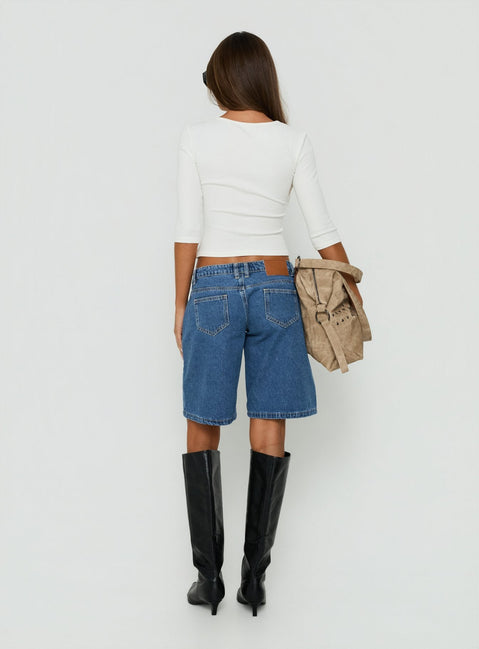 Francies Ultra Low Rise Jort Mid Blue Wash