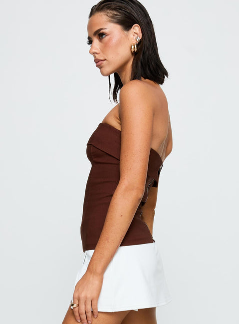 side view of model wearing Princess Polly Good Looking Strapless Top Currant Sleeveless straight 