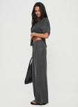 Relaxed fit, elasticated waistband with drawstring fastening, twin hip pockets Non-stretch material, unlined 