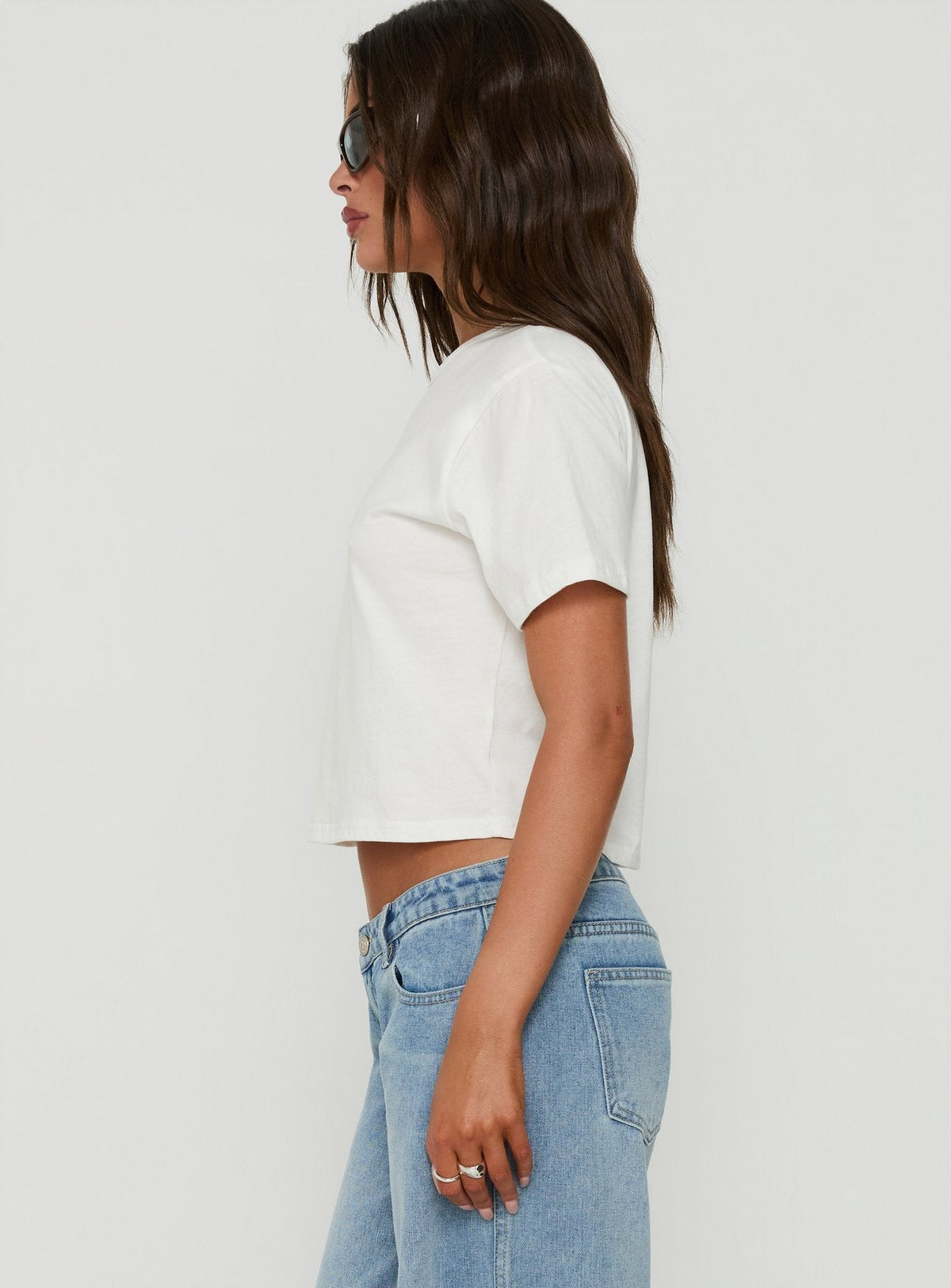 Dealia High V Boxy Tee White