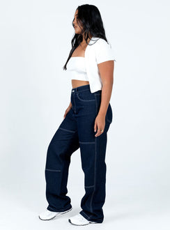 Relaxed fit jeans Zip & button fastening  Classic five pocket design  Belt looped waist 