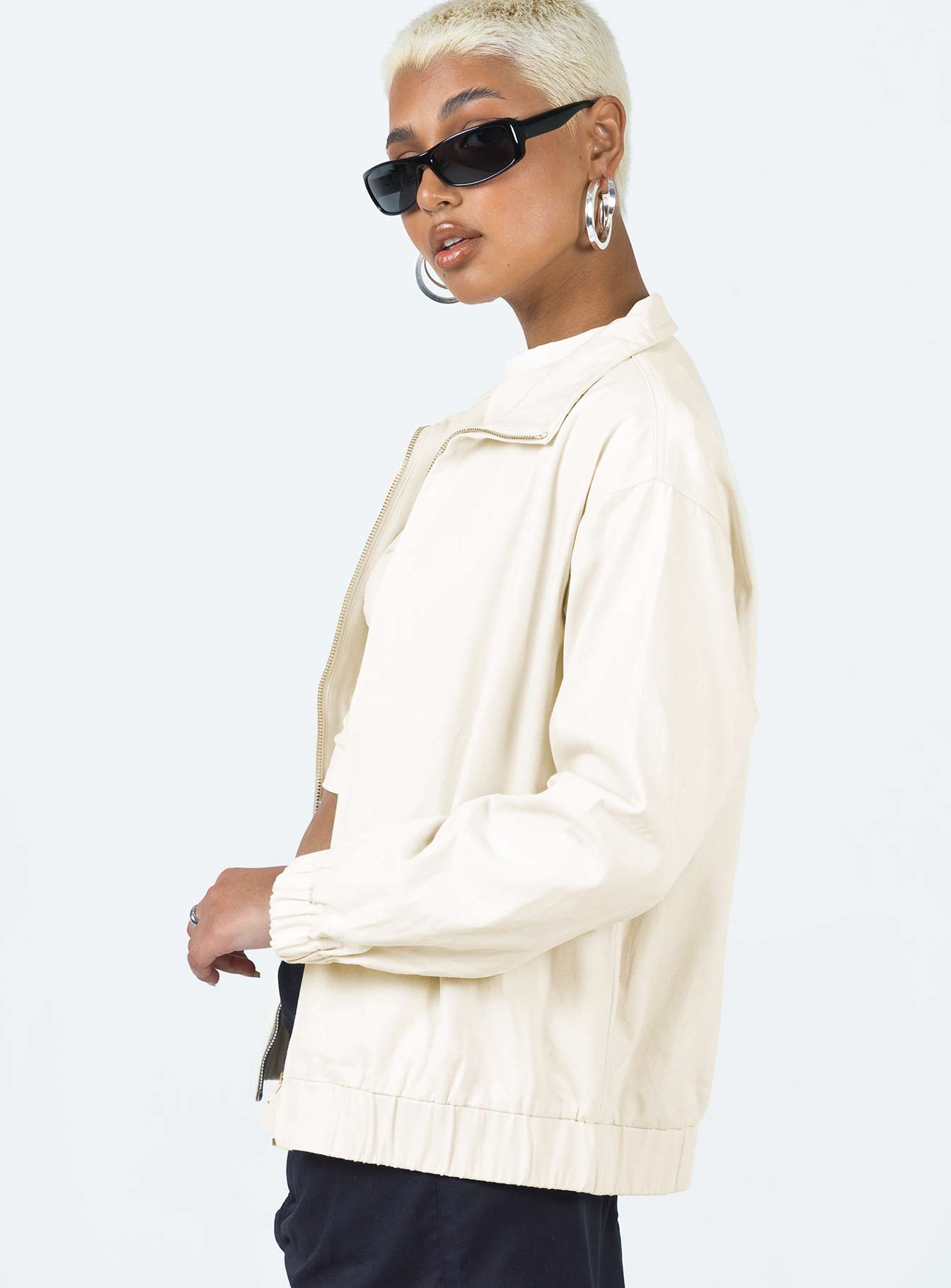 Bomber jacket Zip front fastening  Classic collar  Elasticated cuffs & waistband  Pocket on arm Non-stretch