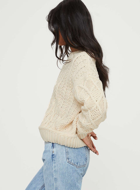 Dunham Cable Knit Sweater Beige Princess Polly  regular 