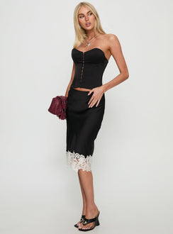   front view of model wearing Princess Polly Anchored Midi Skirt Noir Midi Skirts 