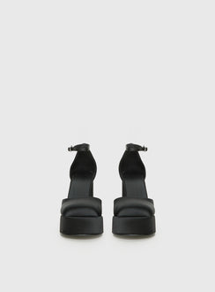 Vogel Platform Heels Black