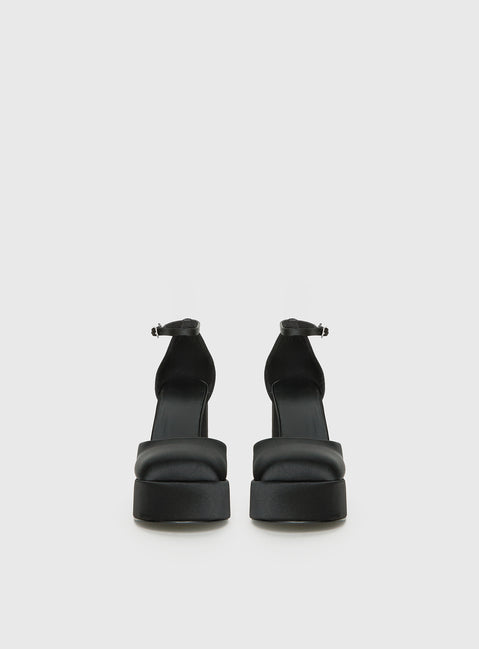 Vogel Platform Heels Black