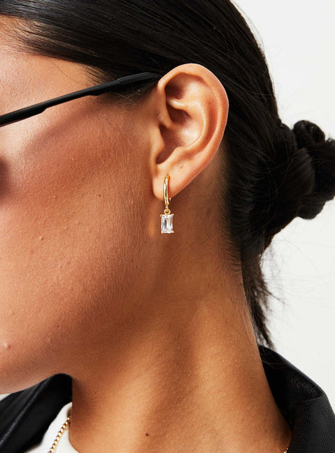 Carlington Gold Plated Teardrop Earrings Gold