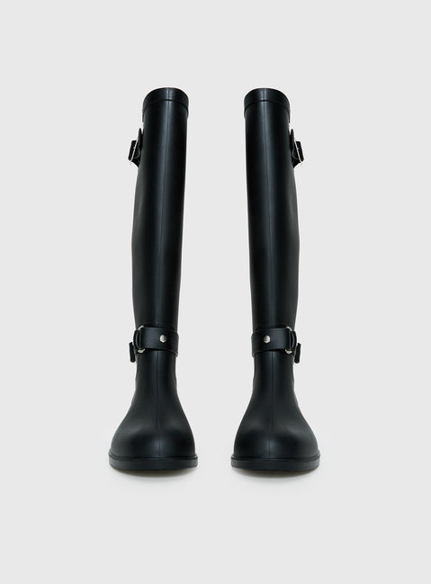 Elvera Buckle Detail Rubber Gumboots Black