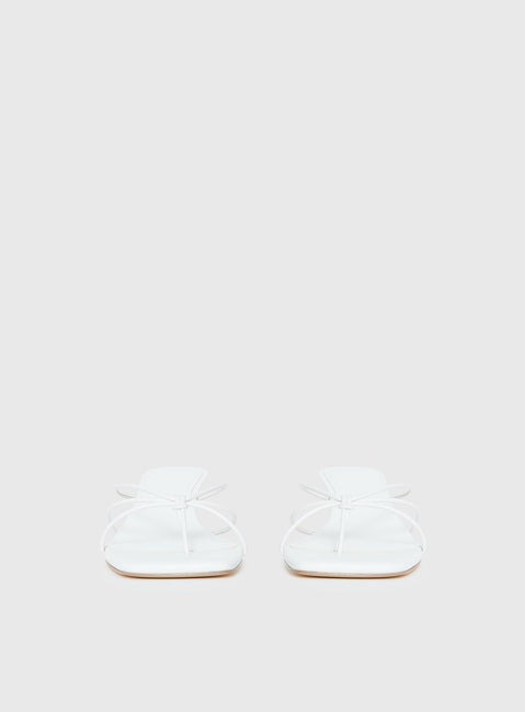 Avedon Heels White