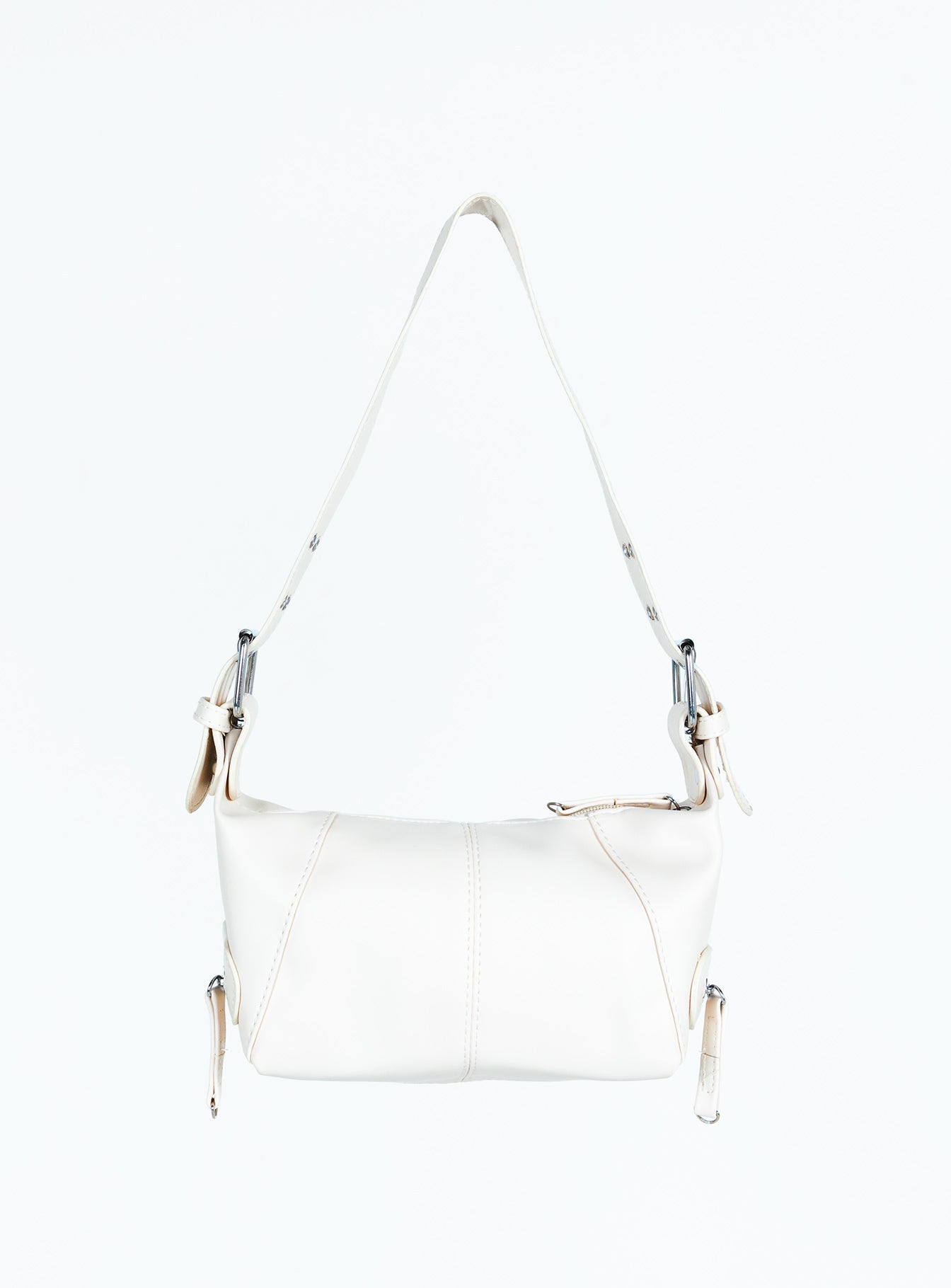Faux leather shoulder bag Removable and adjustable strap, zip fastening and silver-toned hardware