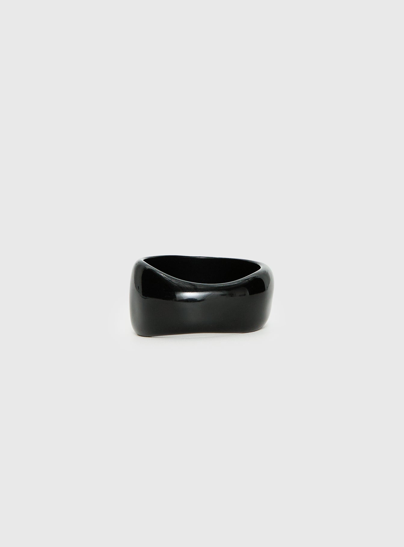 Madlen Resin Cuff Black