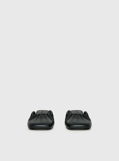 Larietta Ballet Heels Black