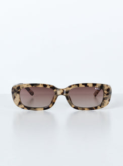 Creeper Sunglasses Tea Tort