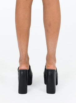 Platform heels Faux leather material Single thick upper Platform base Block heel Square toe