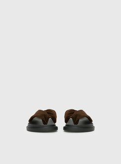 Soryn Wrap Slides Chocolate