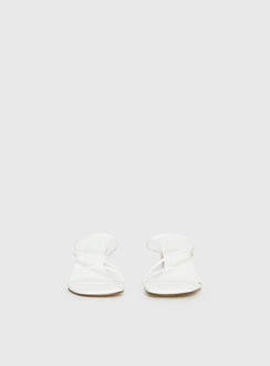 Billini Yazmin Heels White