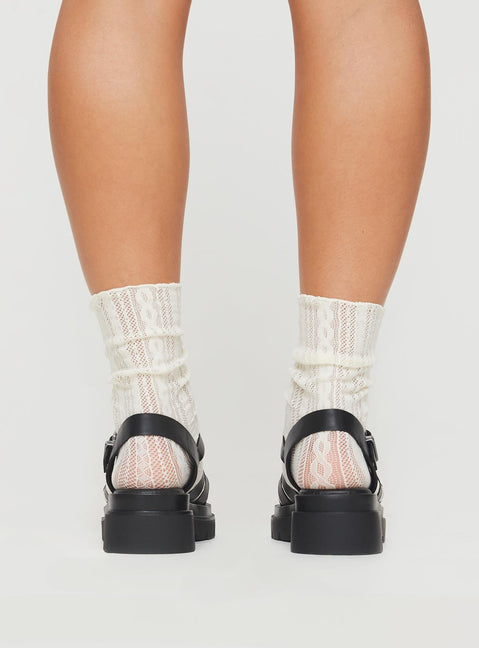 Ryland Sandals Black