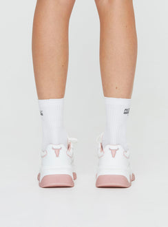 Sneakers Platform design, lace-up fastening, stitched bullhead feature Leather upper, rubber outsole, synthetic lining