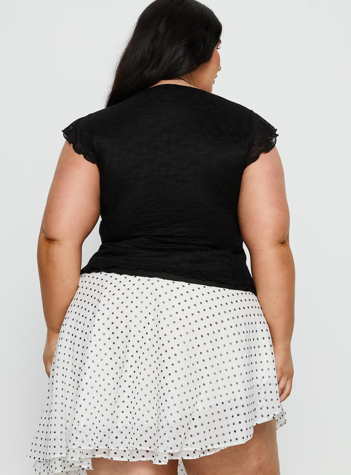 Auroraah Frill Top Black Curve