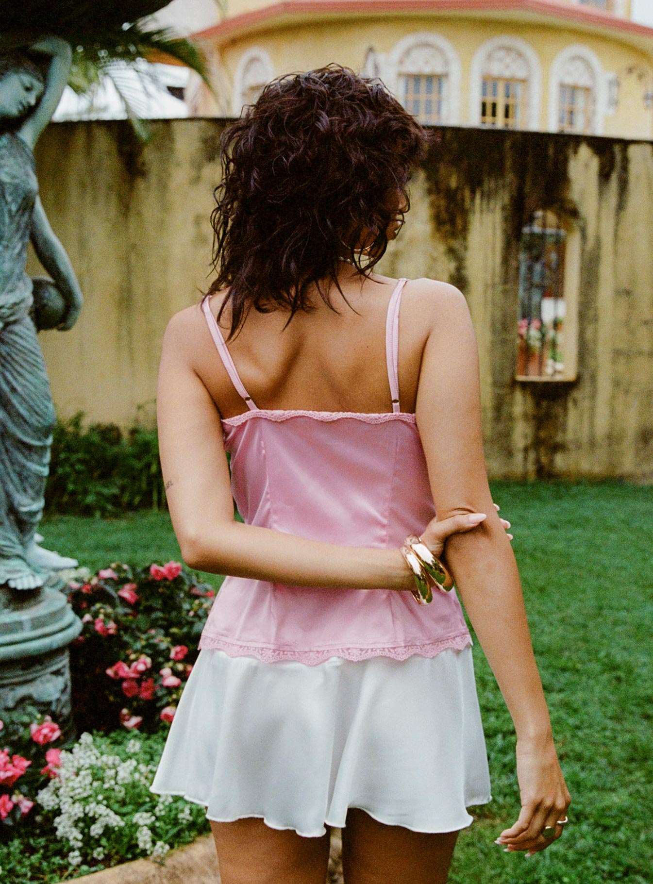 Top V-neckline, lace material detail throughout, slim-fitting Button fastening at front, adjustable straps 