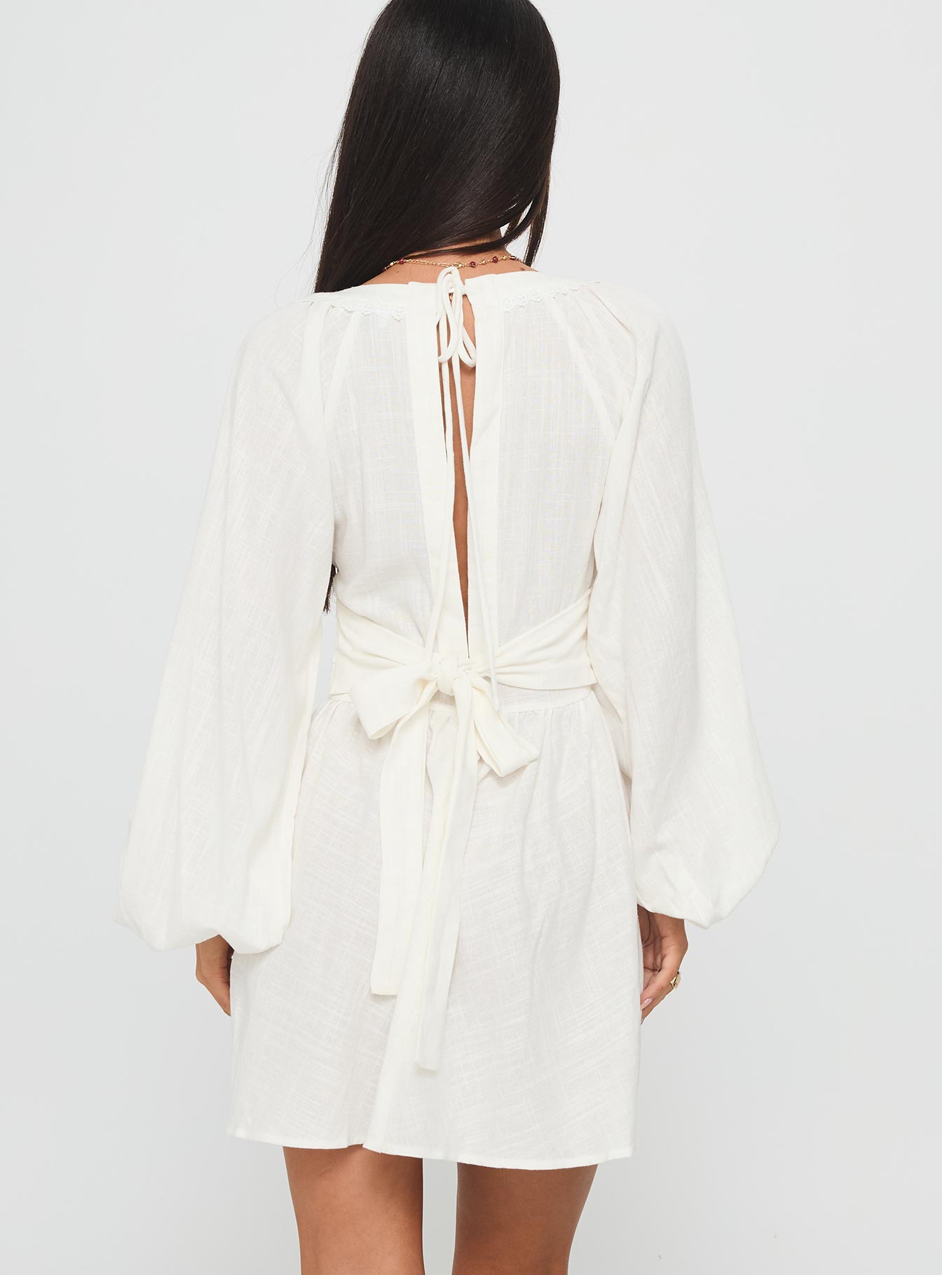 Weyes Long Sleeve Mini Dress White