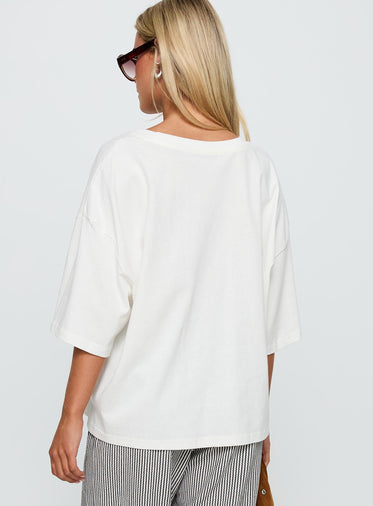 Stay Spicy Graphic Top White