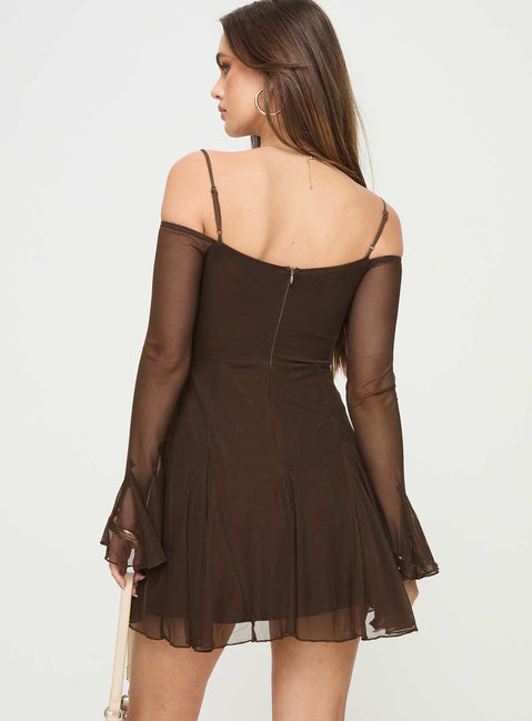 Off the shoulder mini dress Adjustable straps, v neckline, pinched bust, mesh material, invisible zip fastening Good stretch, fully lined  Princess Polly Lower Impact 