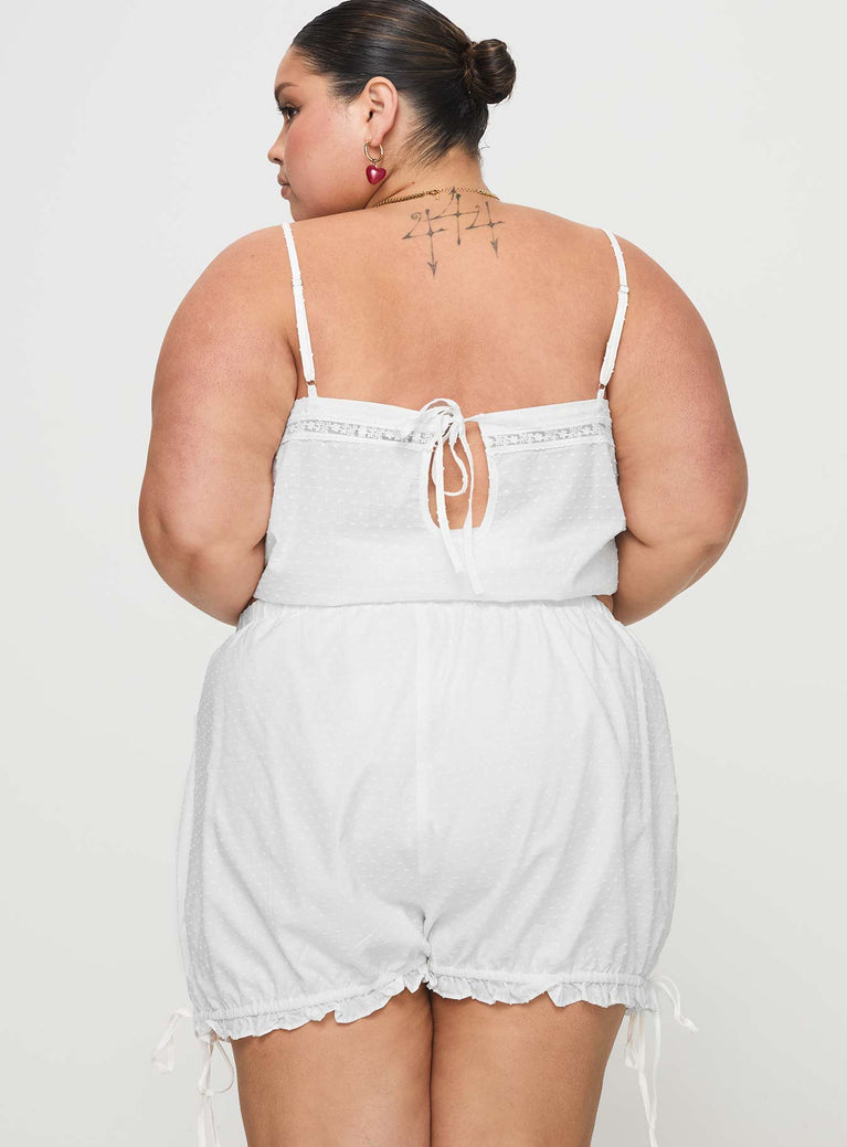 Invisible String Sleep Short White Curve | Princess Polly AU