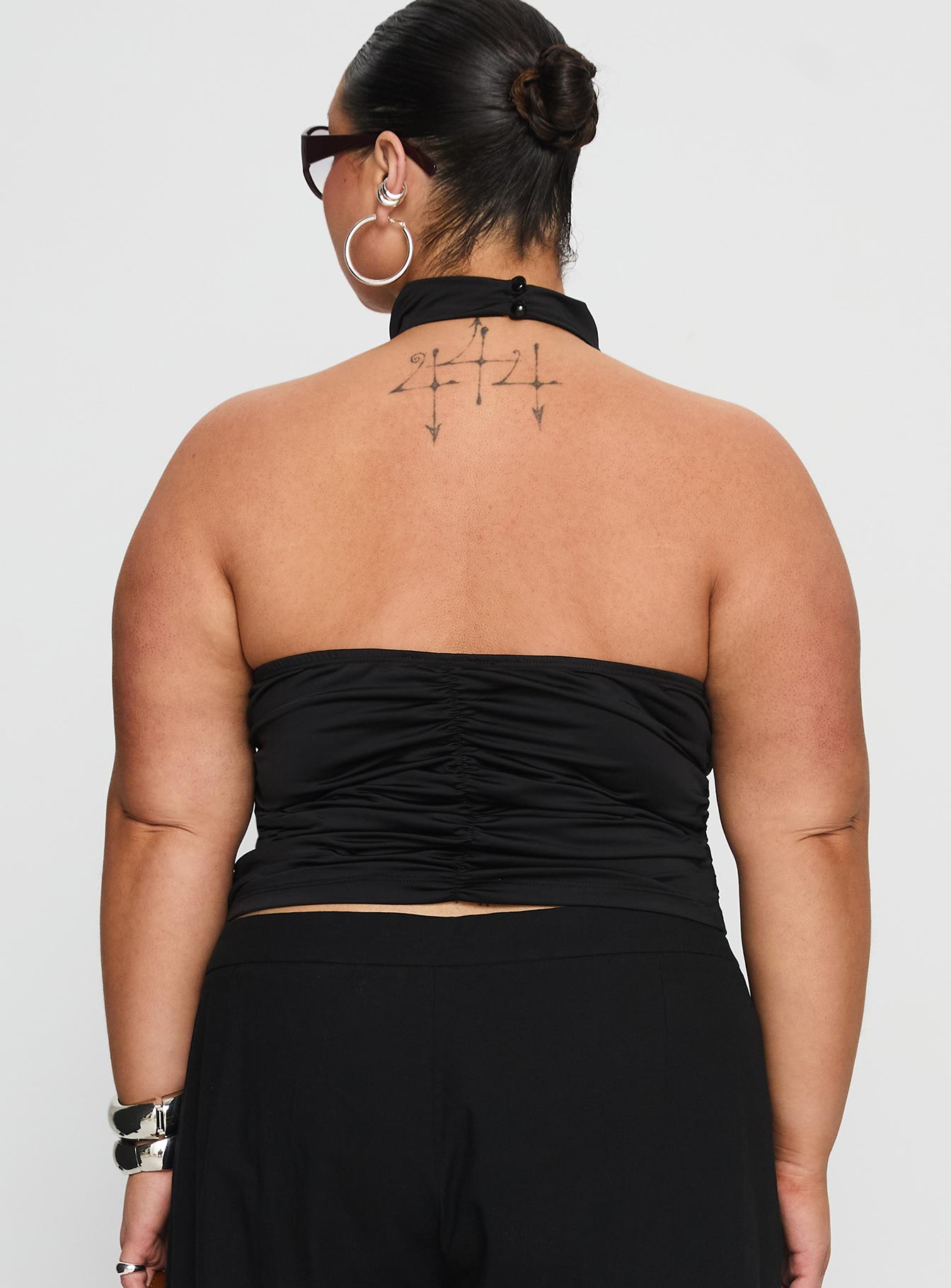 Giggle Top Black Curve