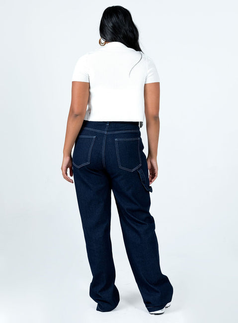 Relaxed fit jeans Zip & button fastening  Classic five pocket design  Belt looped waist 