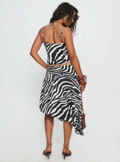 Cabernet Asymmetrical Set Zebra