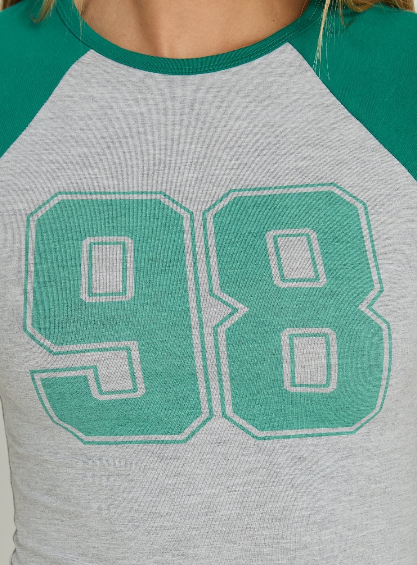 98 Classics Raglan Graphic Top Green / Grey