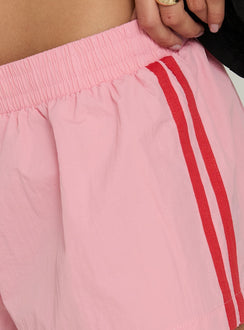Borderline Track Short Pink / Red