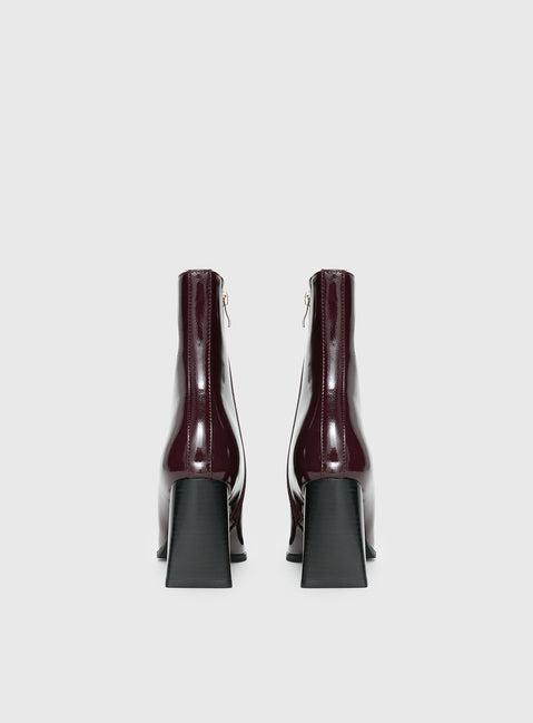 Billini Wez Boots Mulberry Crinkle Patent