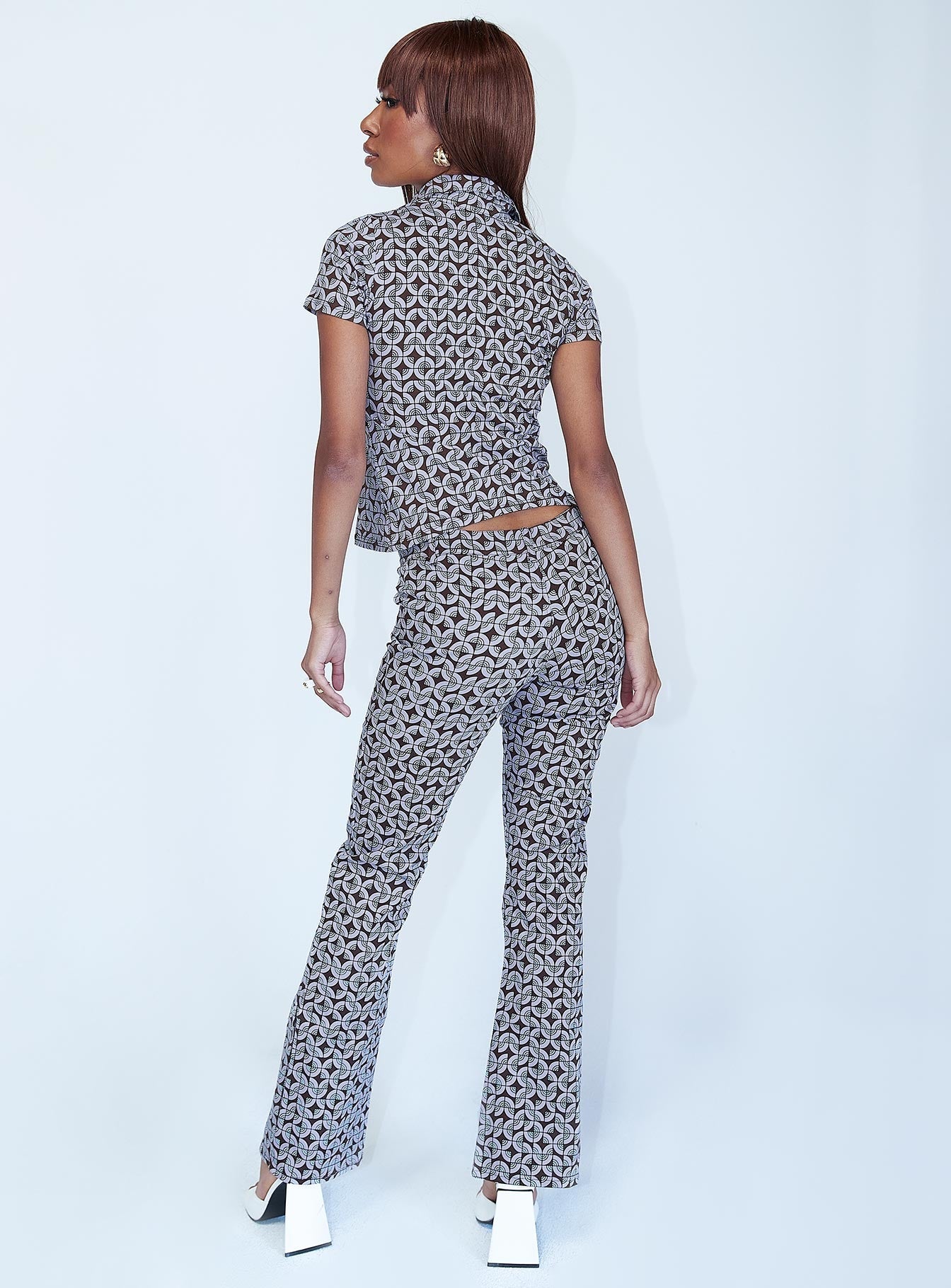 back view of model wearing Princess Polly Motel Jopan Trouser Retro Tile Multi 