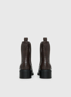 Therapy Stable Boots Chocolate Croc