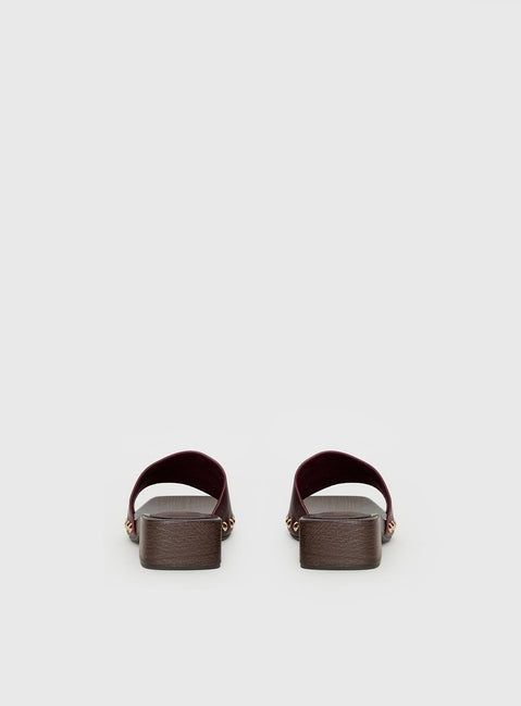 Therapy Zane Stud Detail Sandals Red