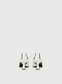 Billini Ayla Pointed Toe Heels Bone