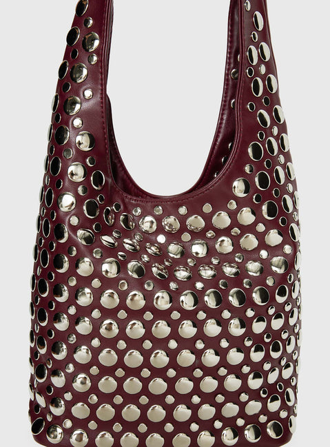 In The Crowd Shoulder Bag Burgundy / Silver