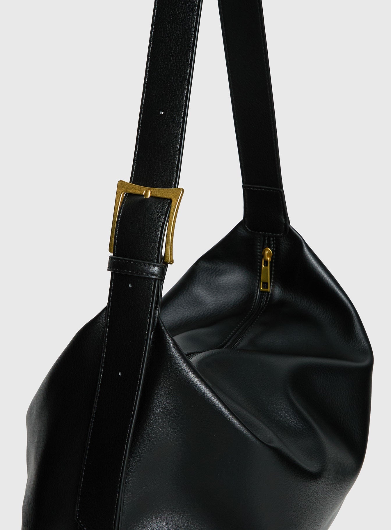Varney Shoulder Bag Black