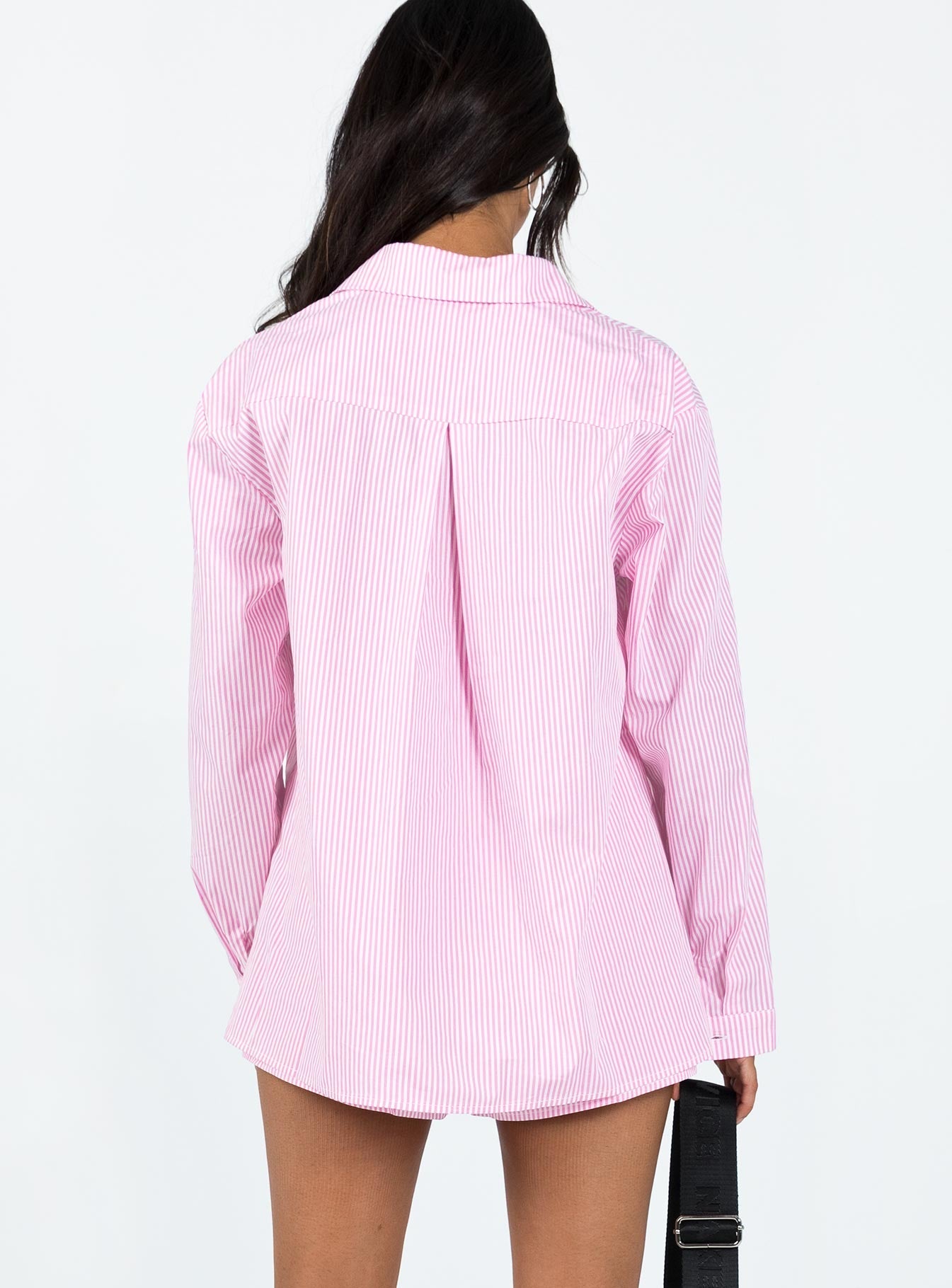 Matching set Striped print Classic button down top High waisted shorts Relaxed fit