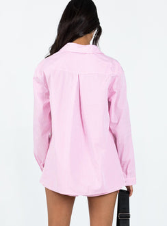 Matching set Striped print Classic button down top High waisted shorts Relaxed fit