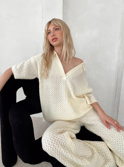 Matching set Knit material Top Classic collar V-neckline Drop shoulder Pants Thick elasticated waistband Straight leg