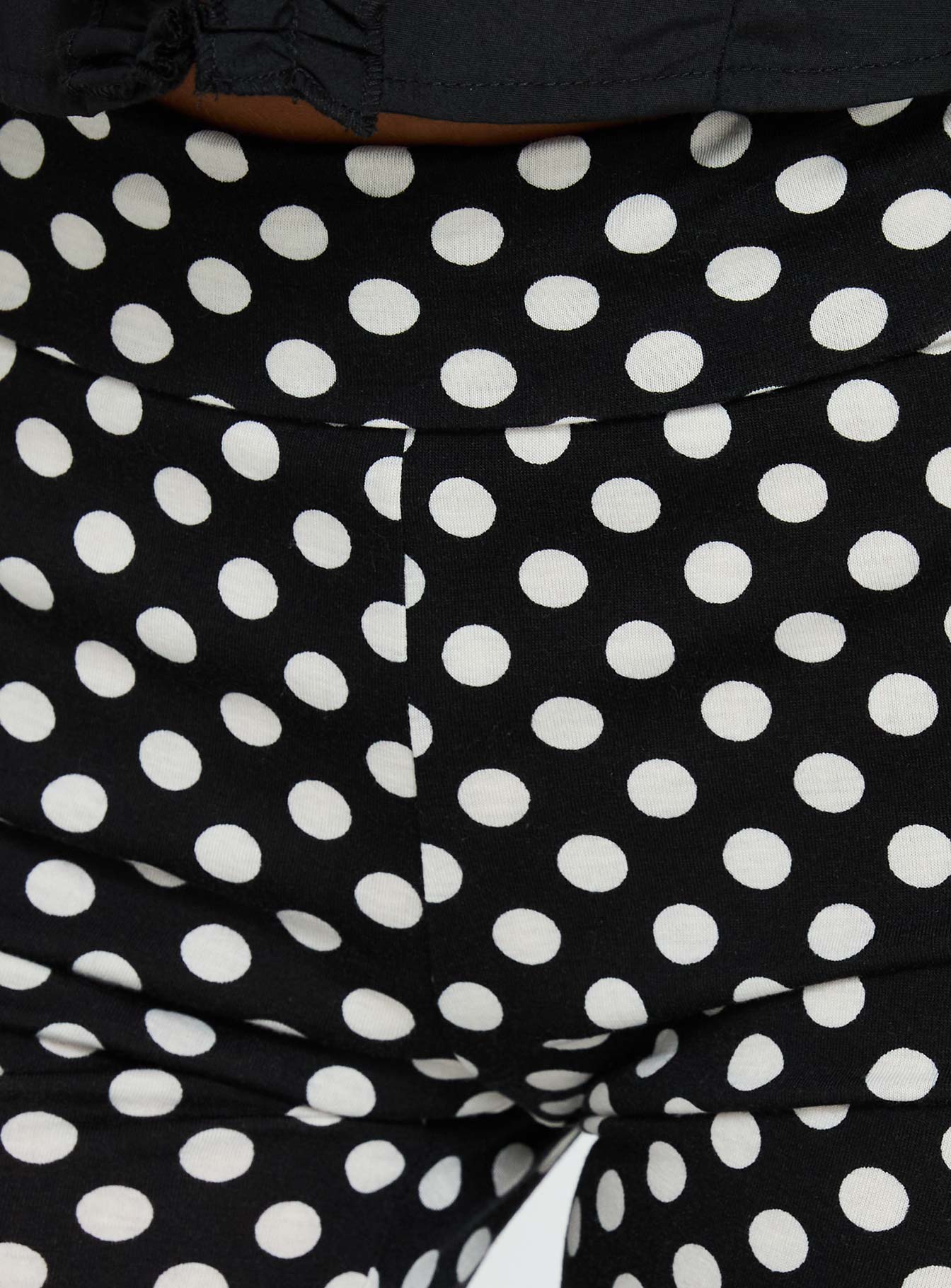 Isadonna Capri Pants Black Polka Dot