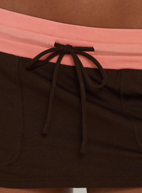 Livia Micro Rib Mini Skort Brown / Coral