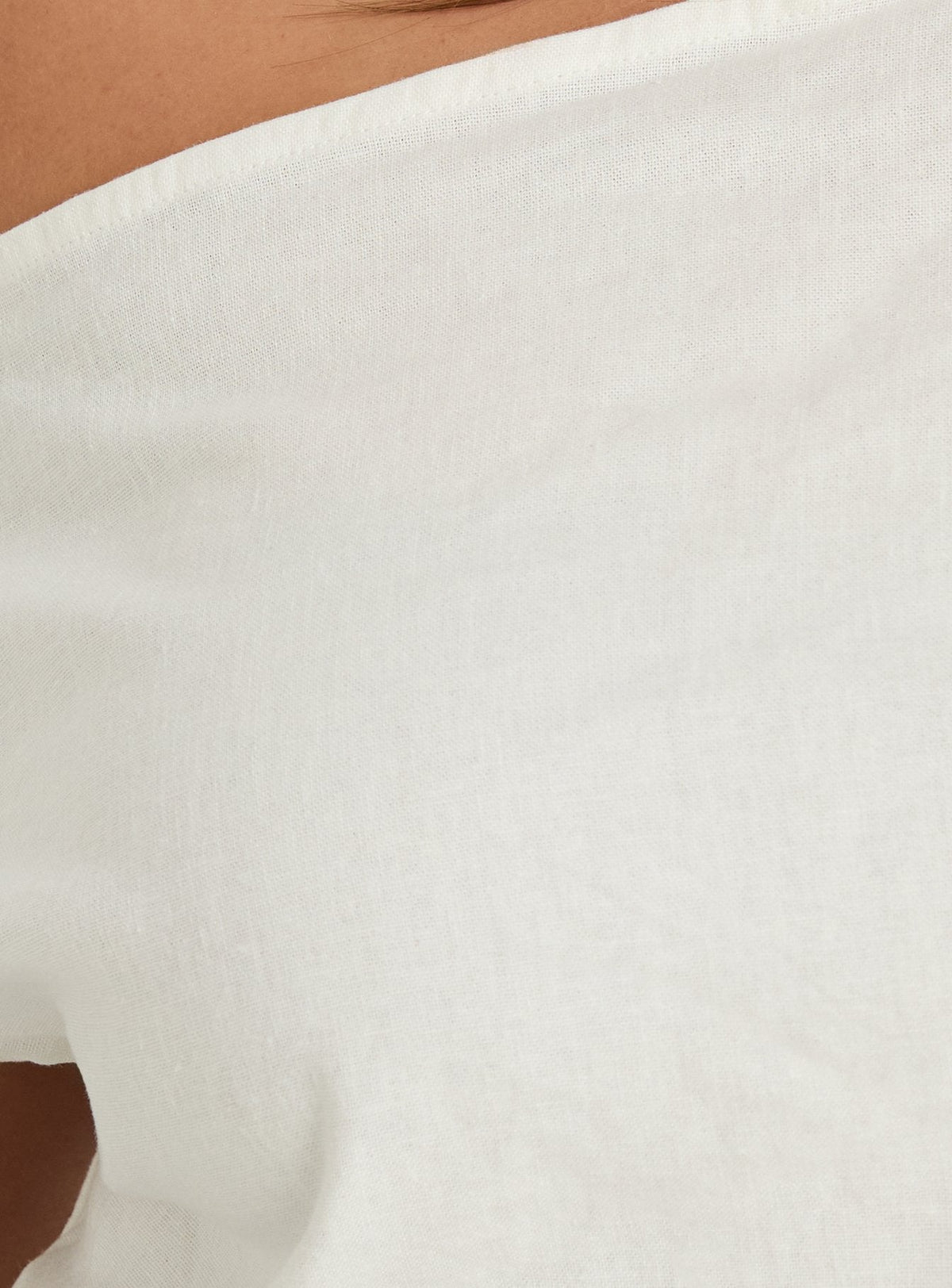 Seasons Change Relaxed Off Shoulder Top White Curve