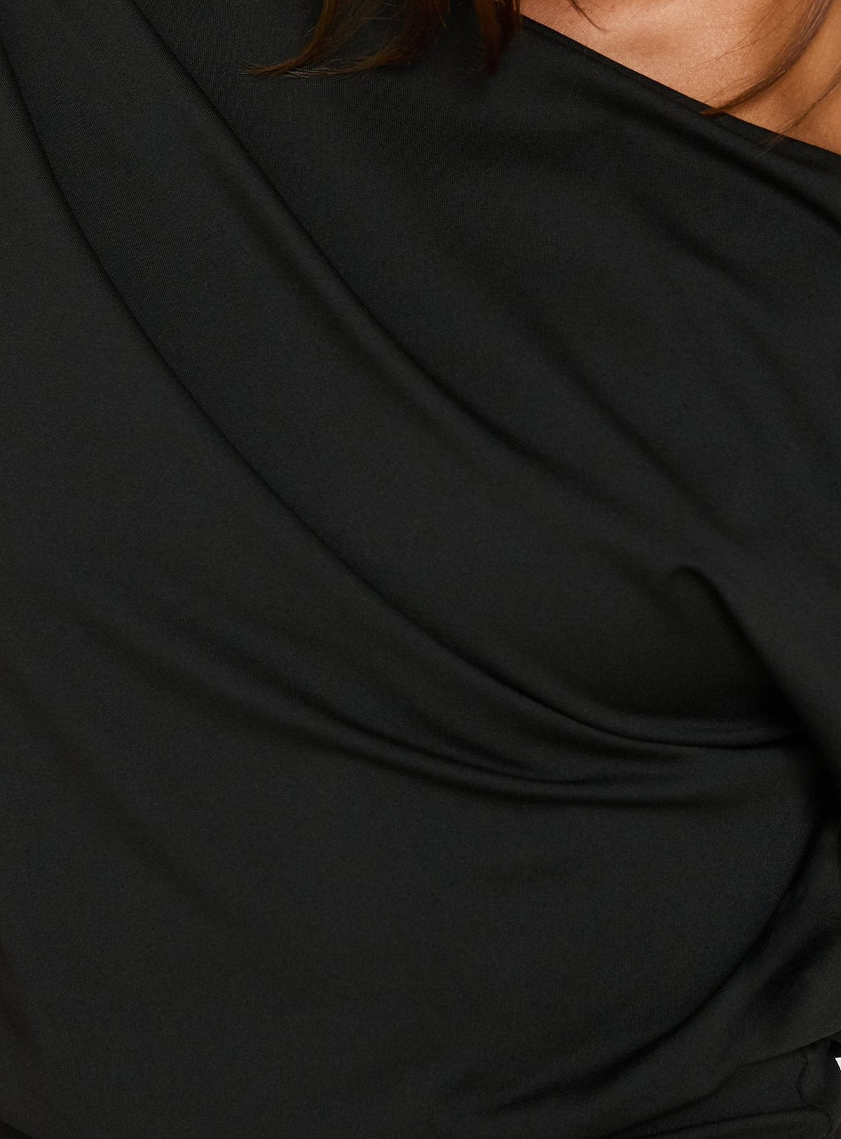 Hadlia Off Shoulder Top Black