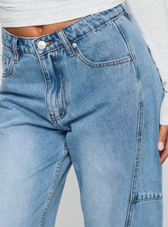 Esperance Mid Rise Barrel Leg Jeans Vintage Blue