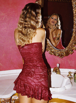 Hailees Lace Strapless Mini Dress Red Petite