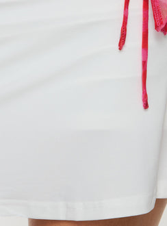 Girlie Mini Skirt White Petite